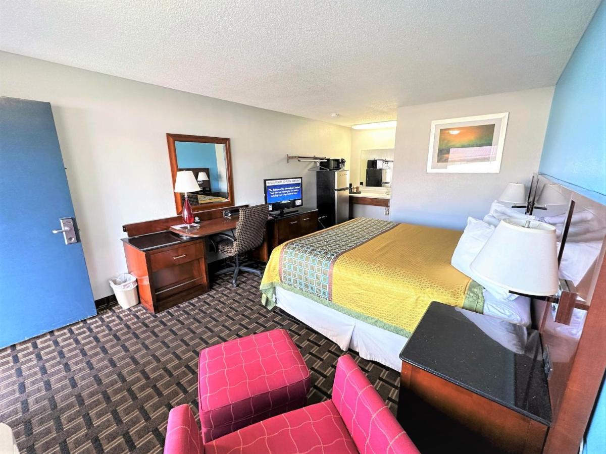 Lakes Inn Warsaw ภายนอก รูปภาพ