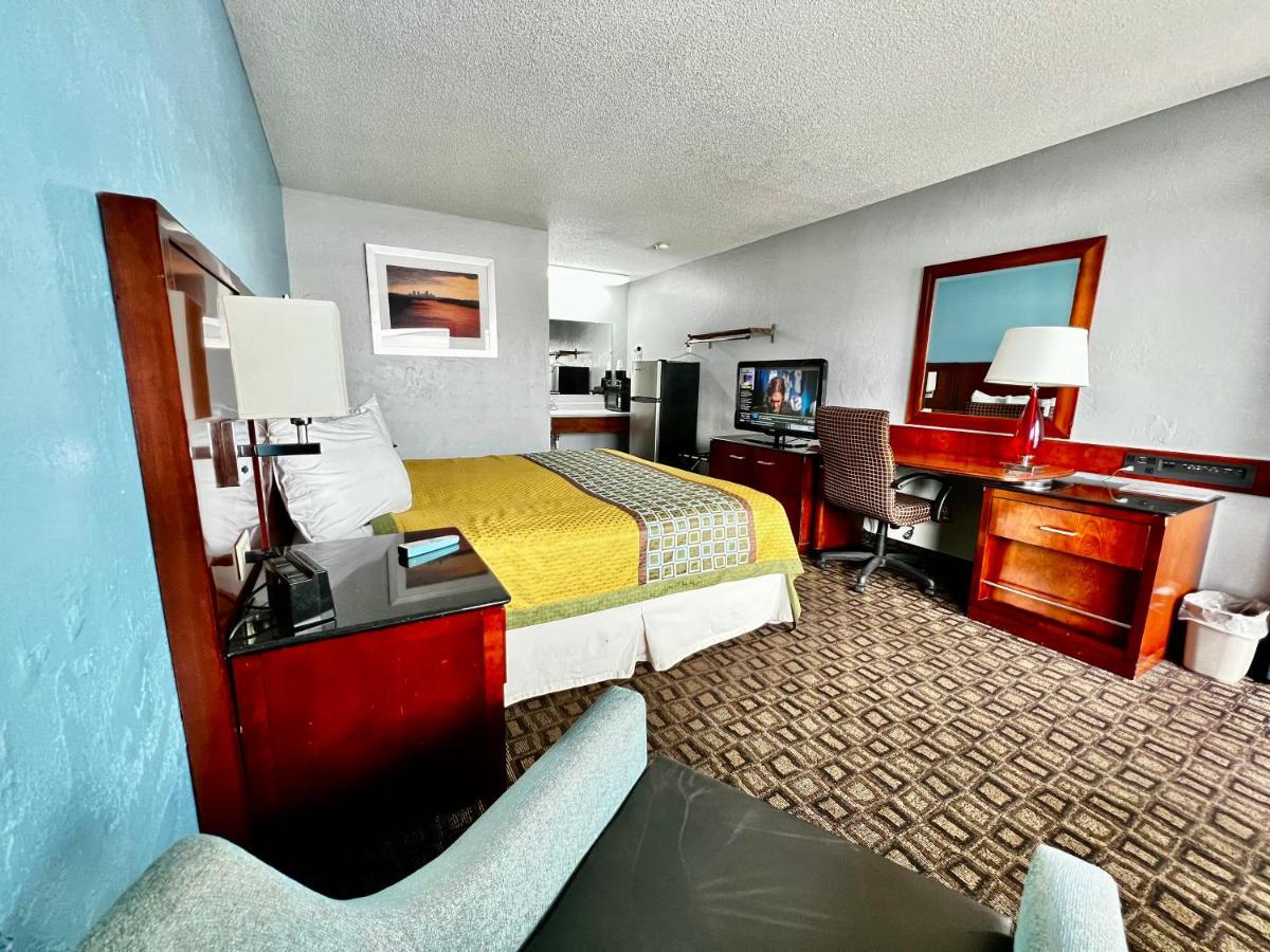 Lakes Inn Warsaw ภายนอก รูปภาพ