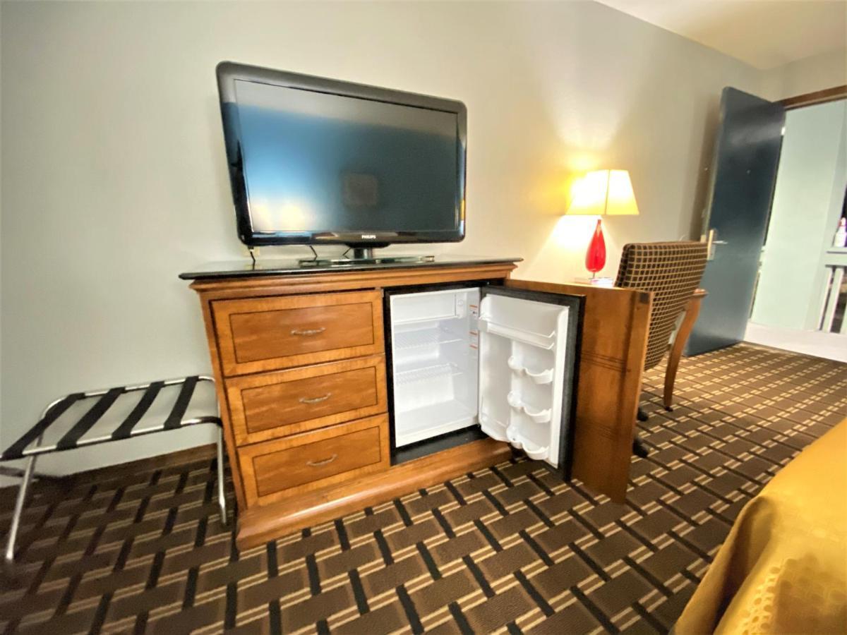 Lakes Inn Warsaw ภายนอก รูปภาพ