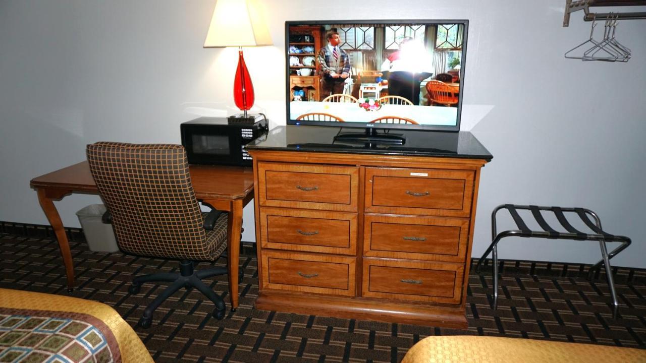 Lakes Inn Warsaw ภายนอก รูปภาพ