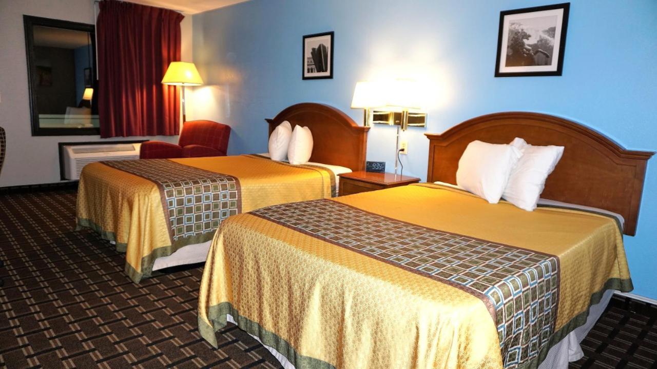 Lakes Inn Warsaw ภายนอก รูปภาพ