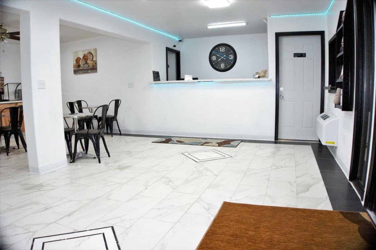 Lakes Inn Warsaw ภายนอก รูปภาพ