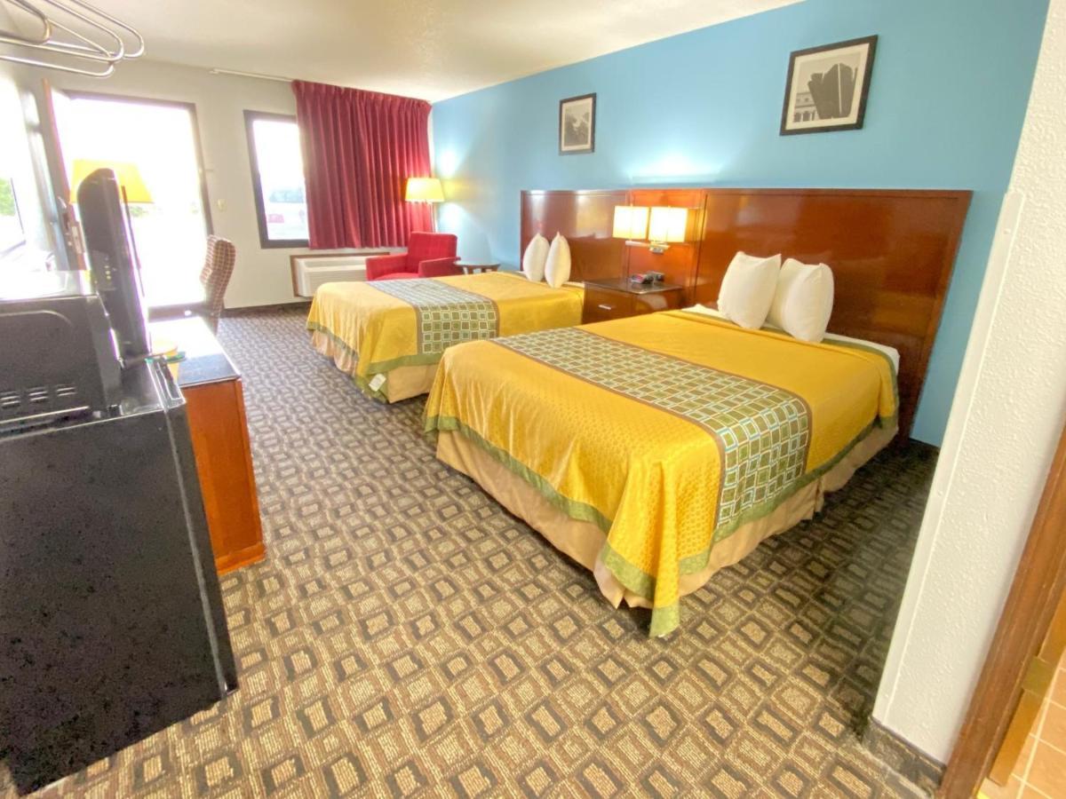 Lakes Inn Warsaw ภายนอก รูปภาพ