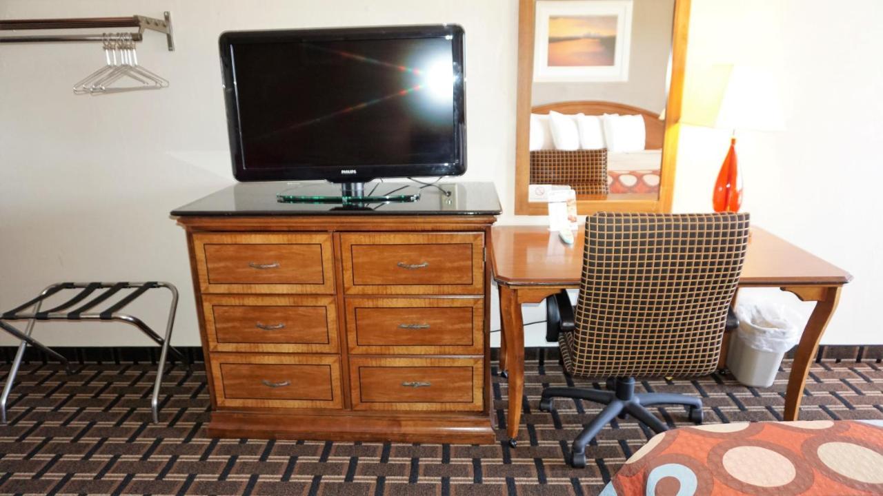 Lakes Inn Warsaw ภายนอก รูปภาพ