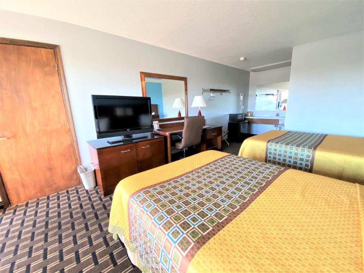 Lakes Inn Warsaw ภายนอก รูปภาพ