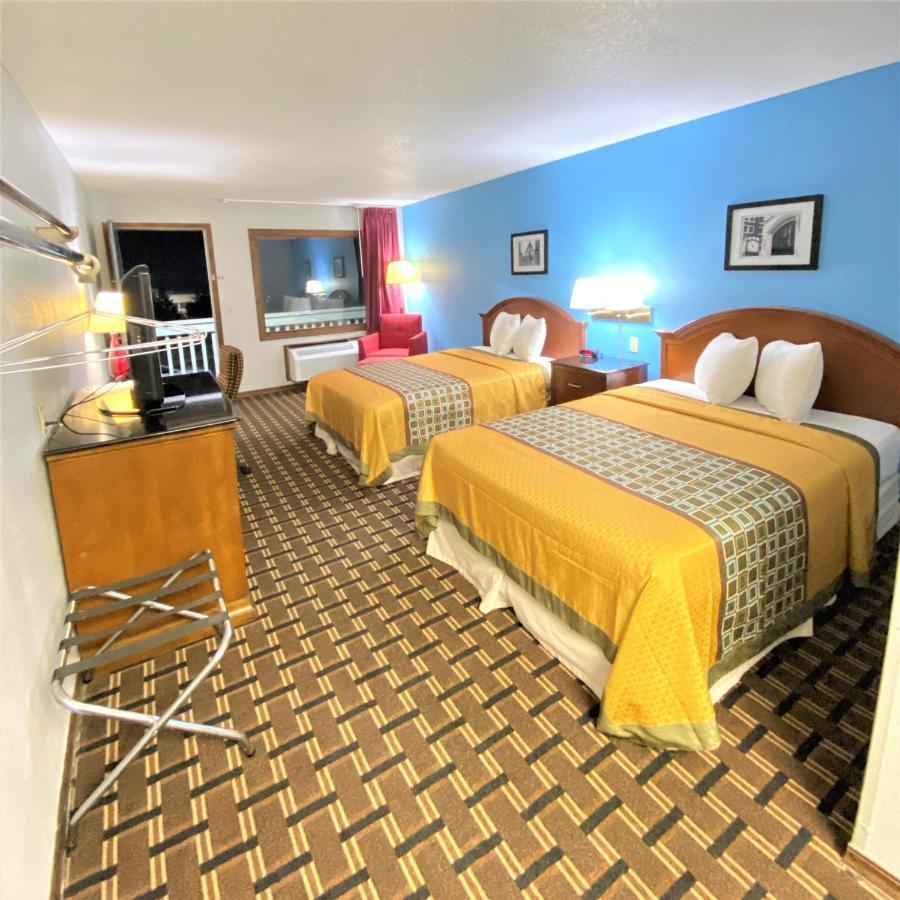Lakes Inn Warsaw ภายนอก รูปภาพ